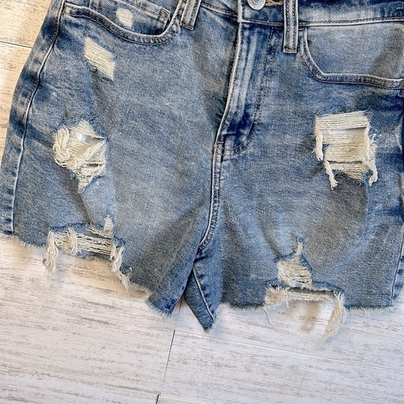 SO Super High Rise Boyfriend Shorts | SIZE 3/26W - Picture 3 of 7